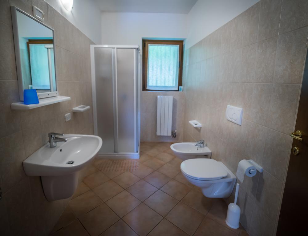 Casa Al Portico Apartment Pieve Di Ledro Ngoại thất bức ảnh